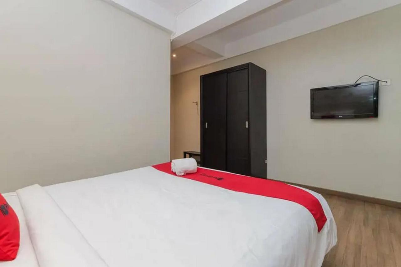Reddoorz Plus At Riverside Malang Eksteriør bilde