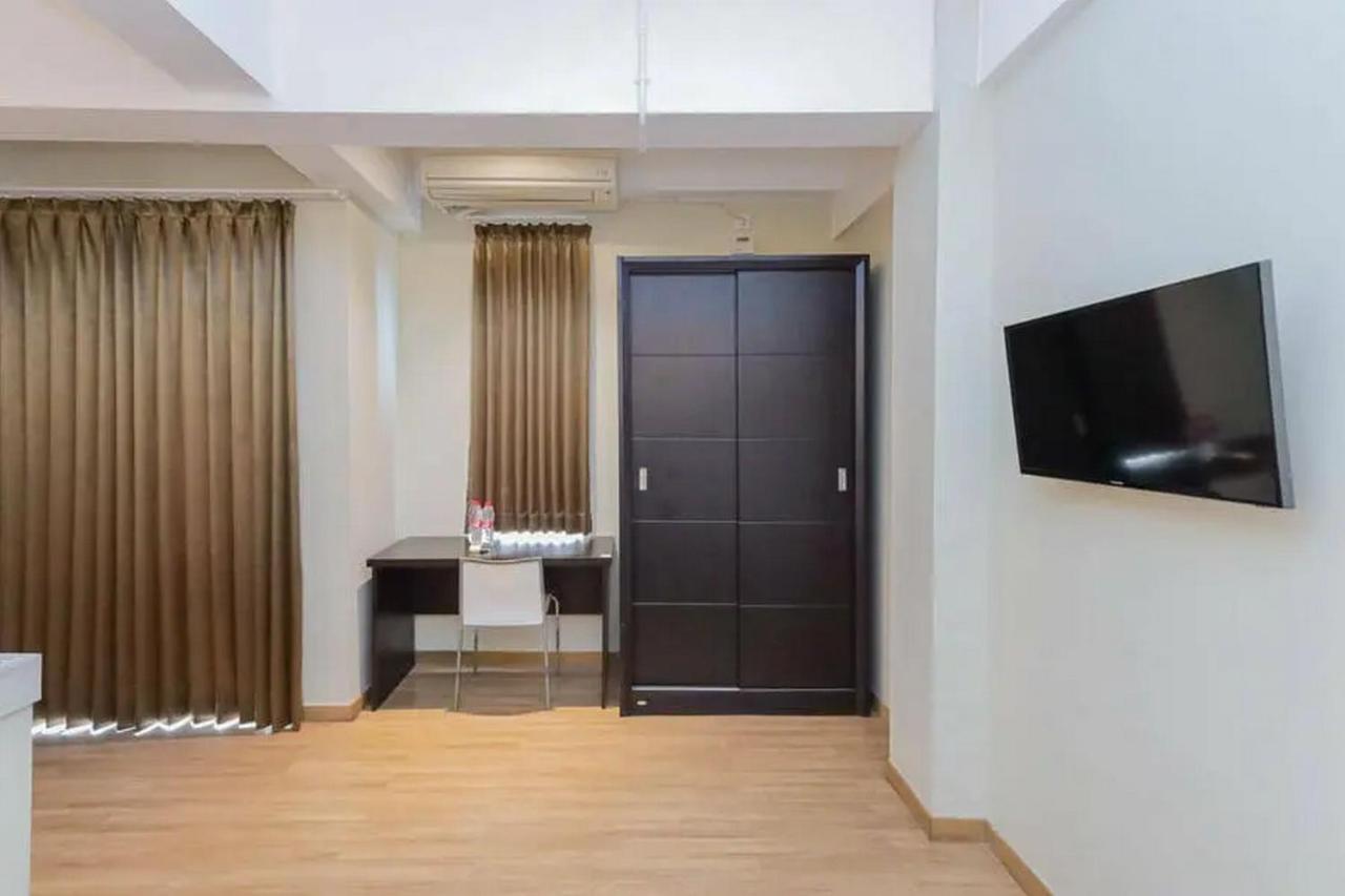 Reddoorz Plus At Riverside Malang Eksteriør bilde