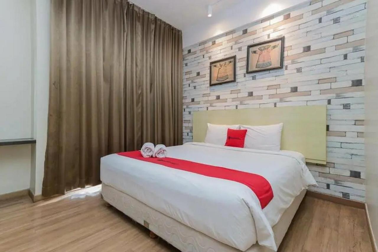Reddoorz Plus At Riverside Malang Eksteriør bilde